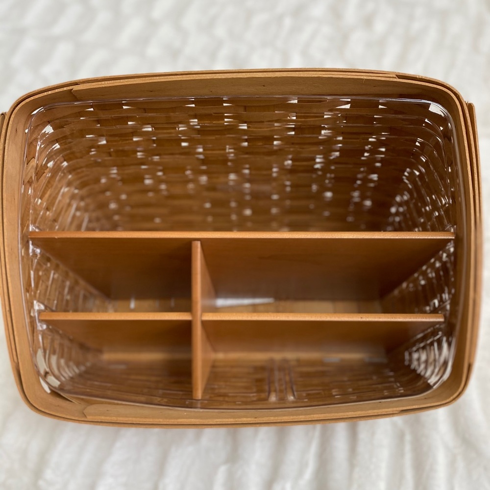 Longaberger Desktop basket w/plastic liner/divider